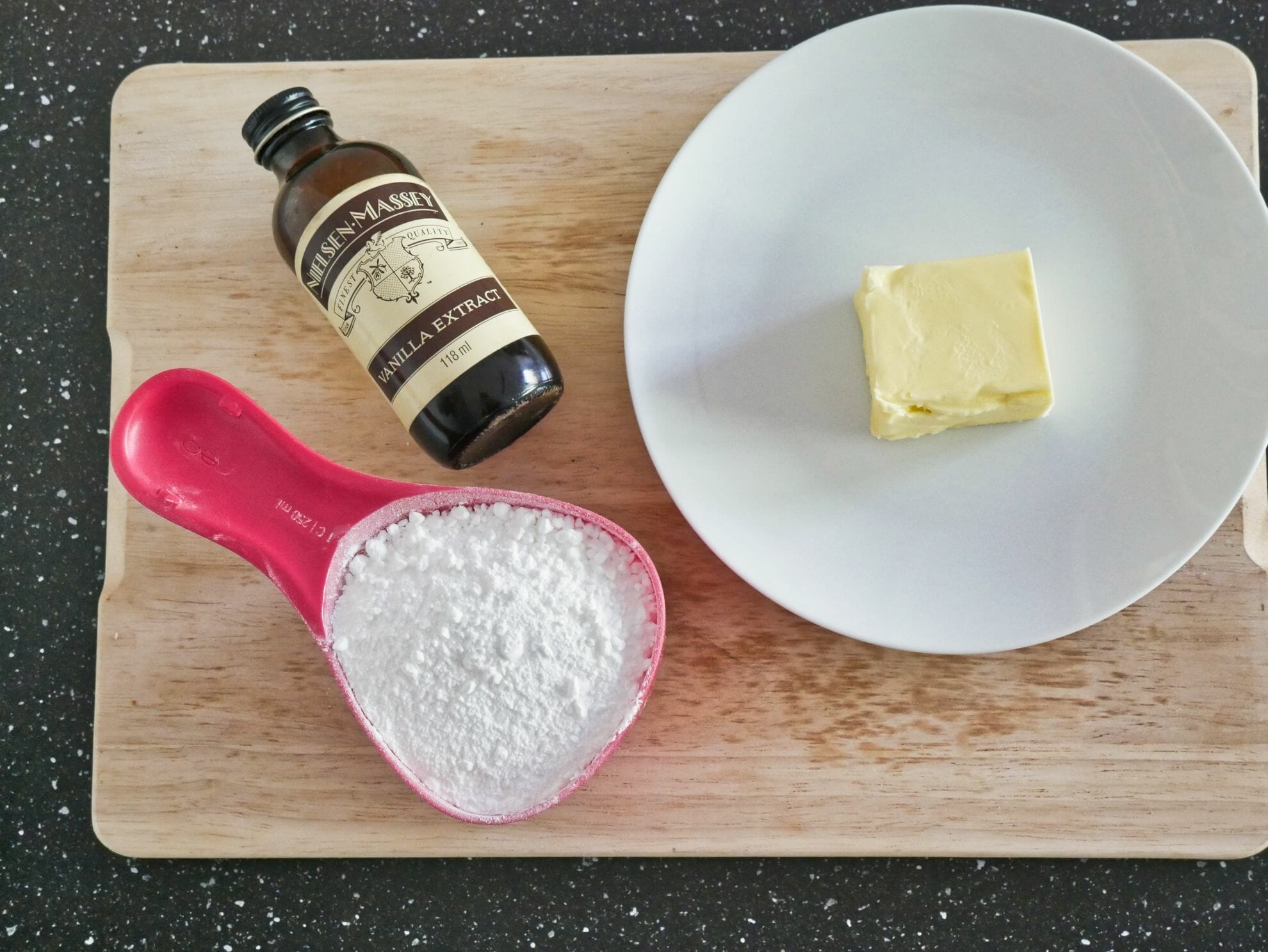 Best Homemade Buttercream Frosting Recipe No Fuss Kitchen