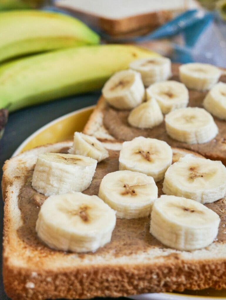 bananas on toast with almond butter