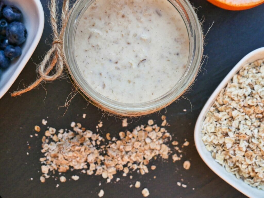 plain overnight oats in a mason jar