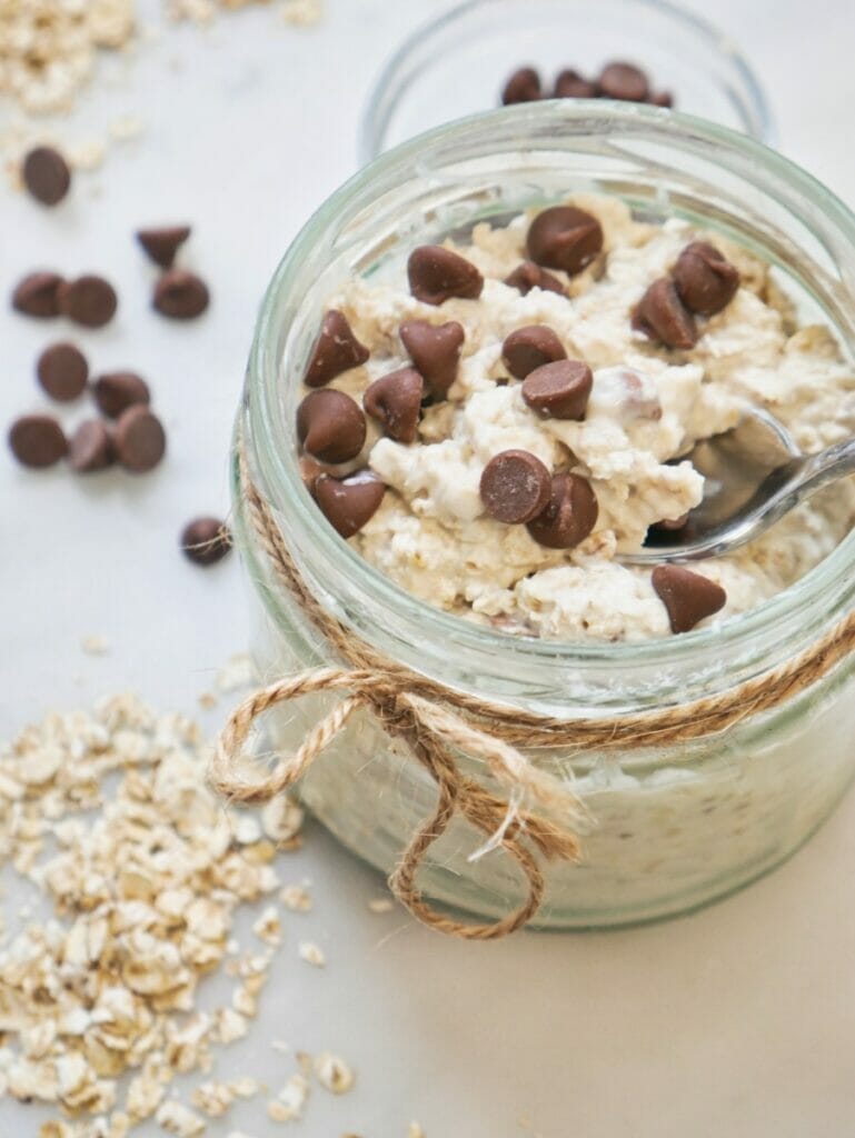 chocolate chip overnight oats in a mason jar