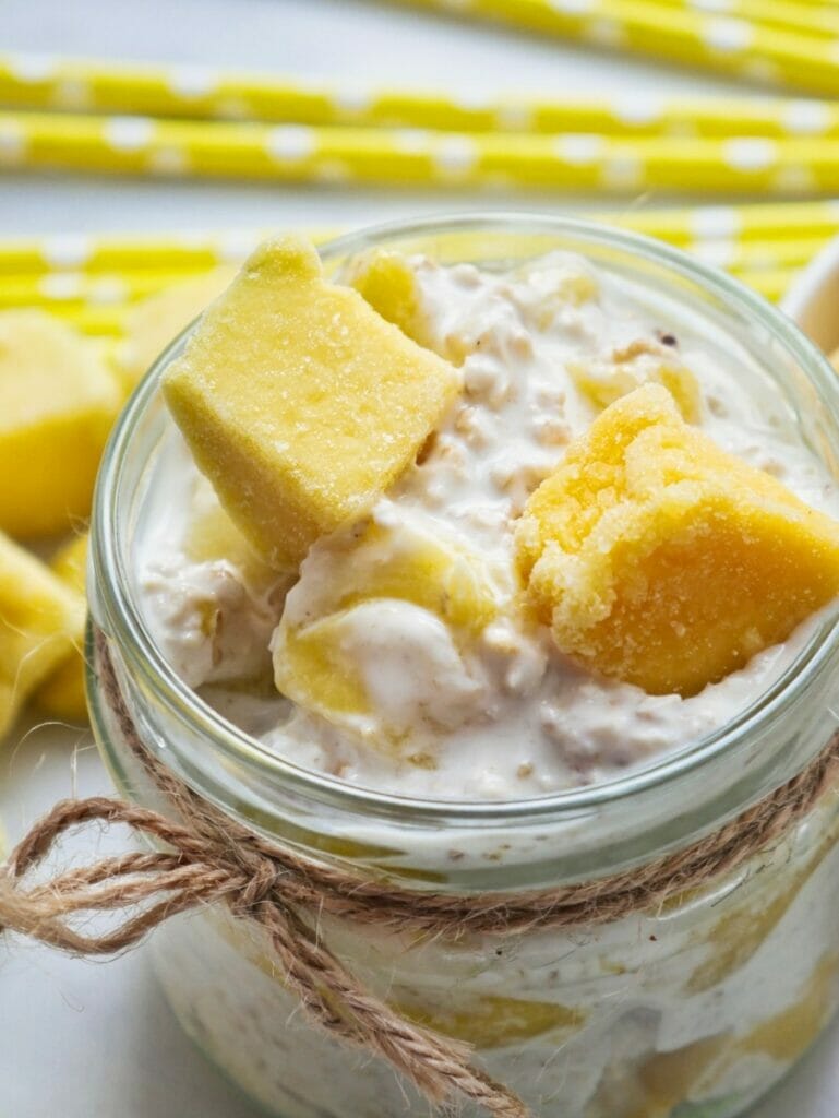 mango overnight oats