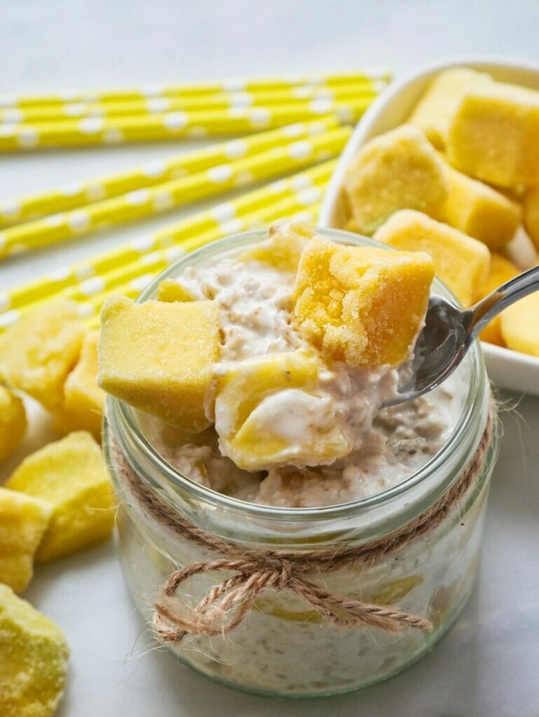 mango overnight oats