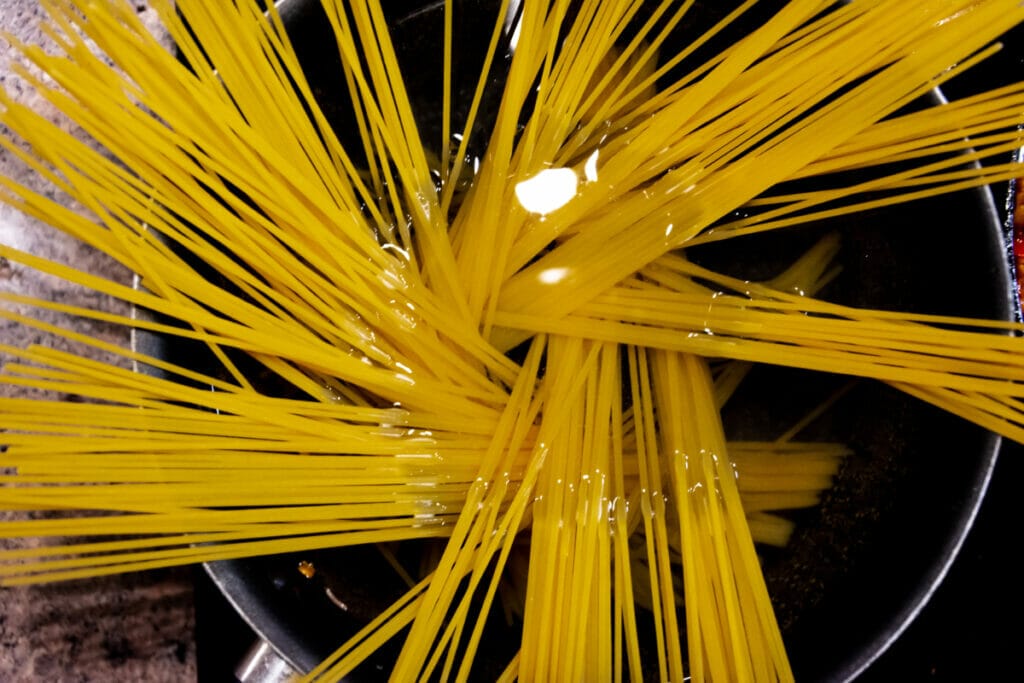 How to Stop Spaghetti Sticking Together