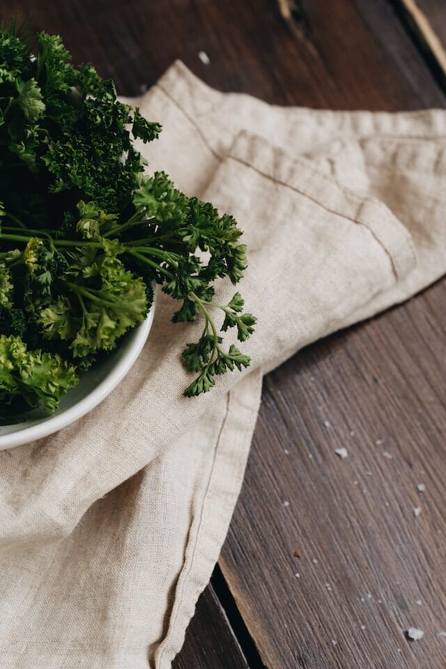 Parsley leaves