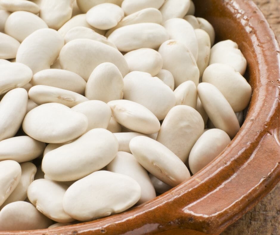 butter beans in a bowl 