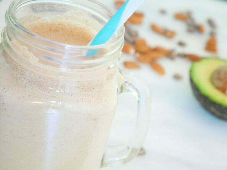 Chocolate almond butter protein shake smoothie (keto friendly) No