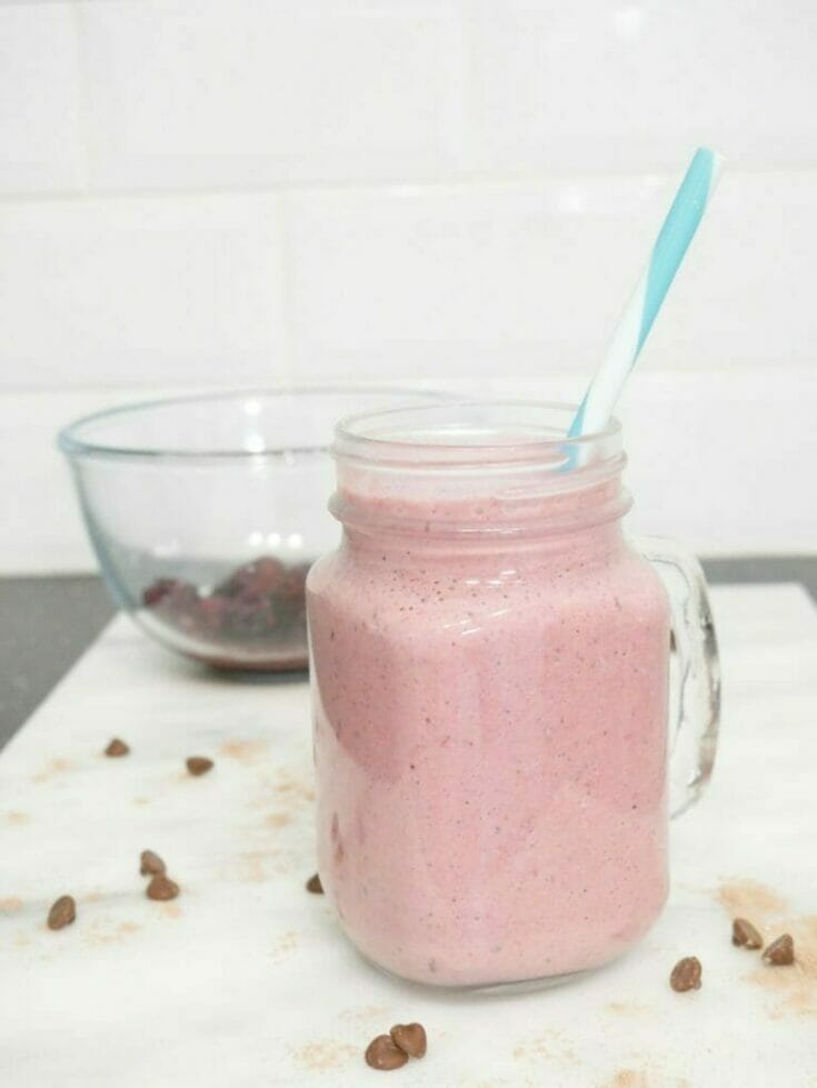 Chocolate protein berry weight gain smoothie recipe (Keto friendly!)