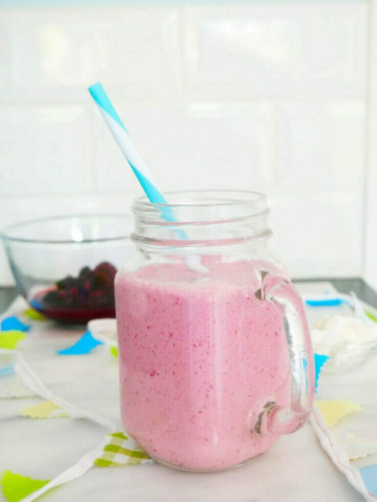 Amazing Philadelphia smoothie with berries cream cheese smoothie