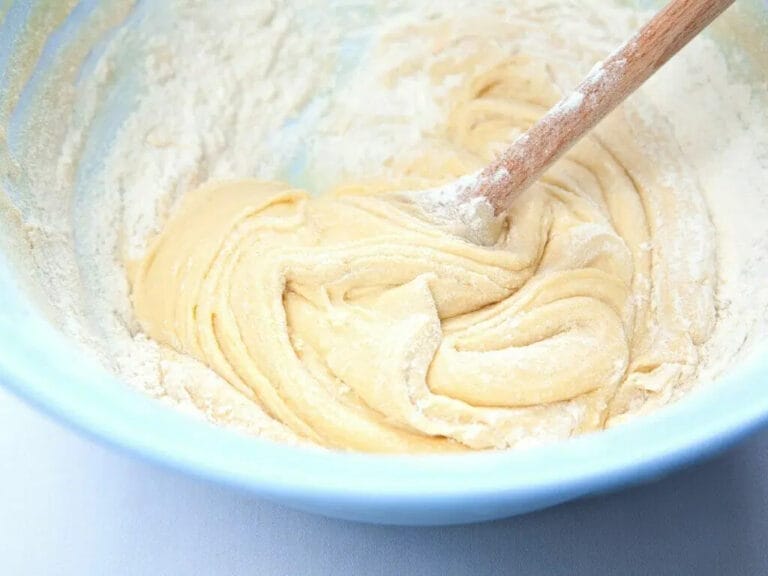 Why is my Cake Crumbly? (and exactly how to fix it) No Fuss Kitchen